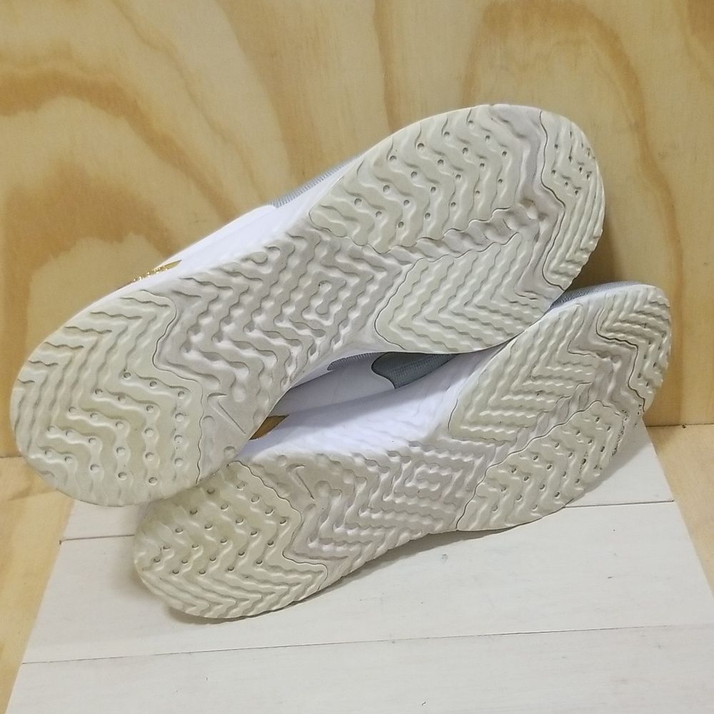 Nike Odyssey React Size 7 Flynit Grey/White/Gold … - image 8